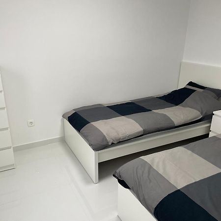 Apartment White Zagreb - Private Parking&Garage Exteriör bild